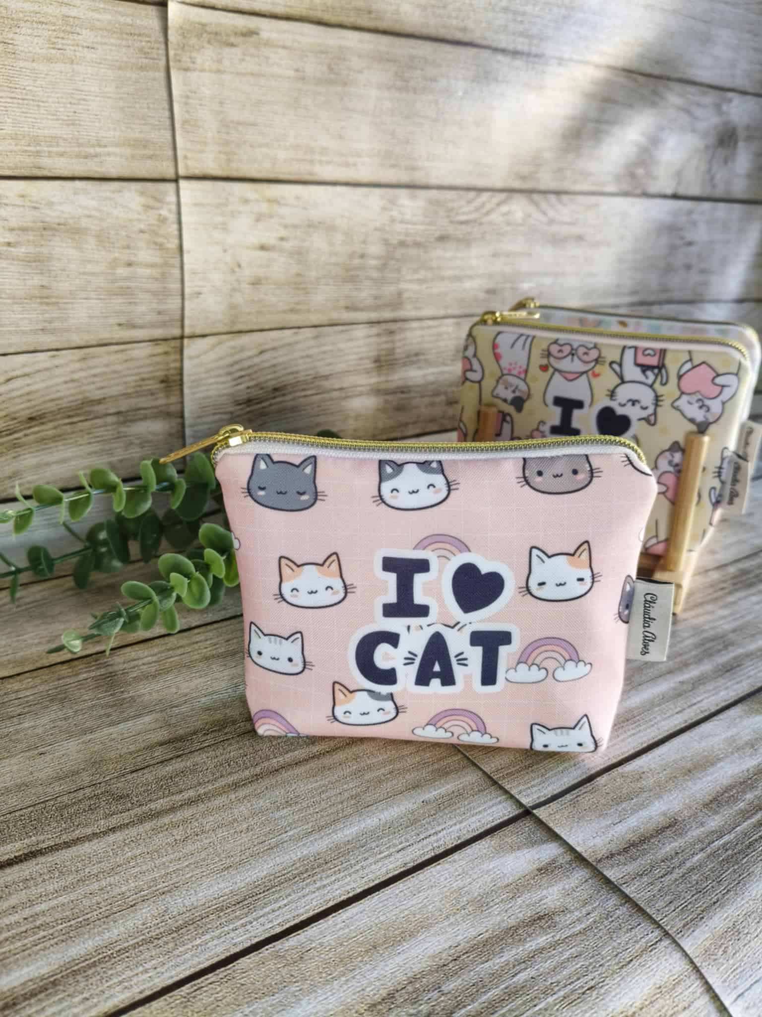 Necessaire Tradicional (P) "I LOVE CAT" - Image 1
