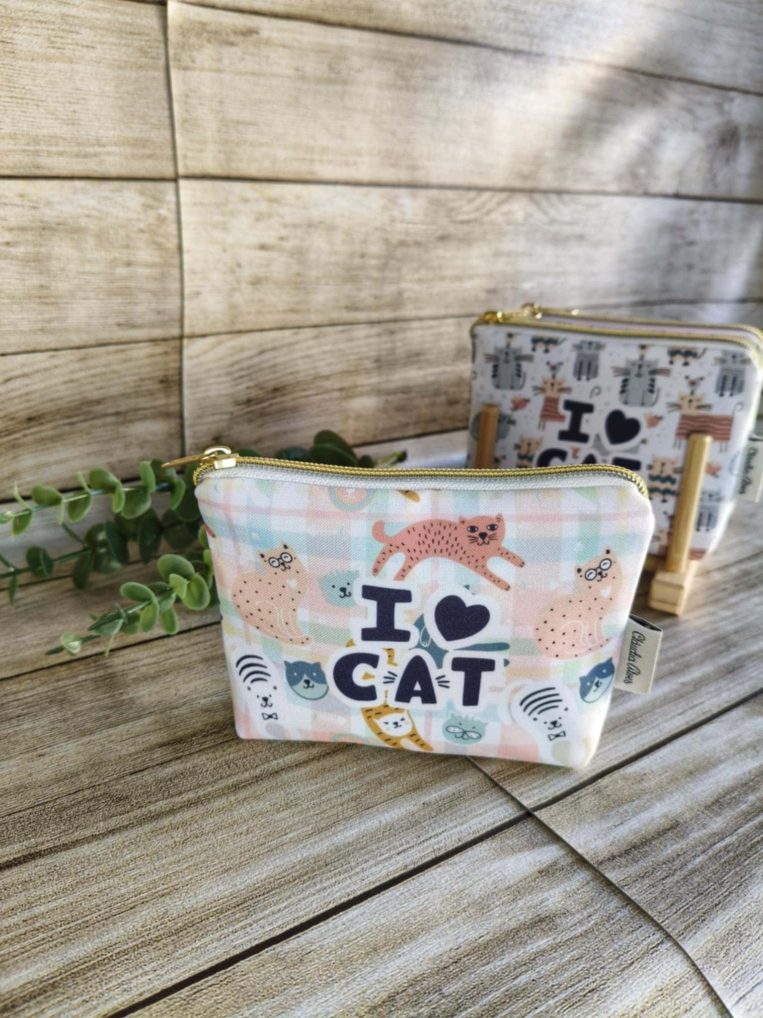 Necessaire Tradicional (P) "I LOVE CAT" Necessaire Tradicional (P) "I LOVE CAT" - Image 1