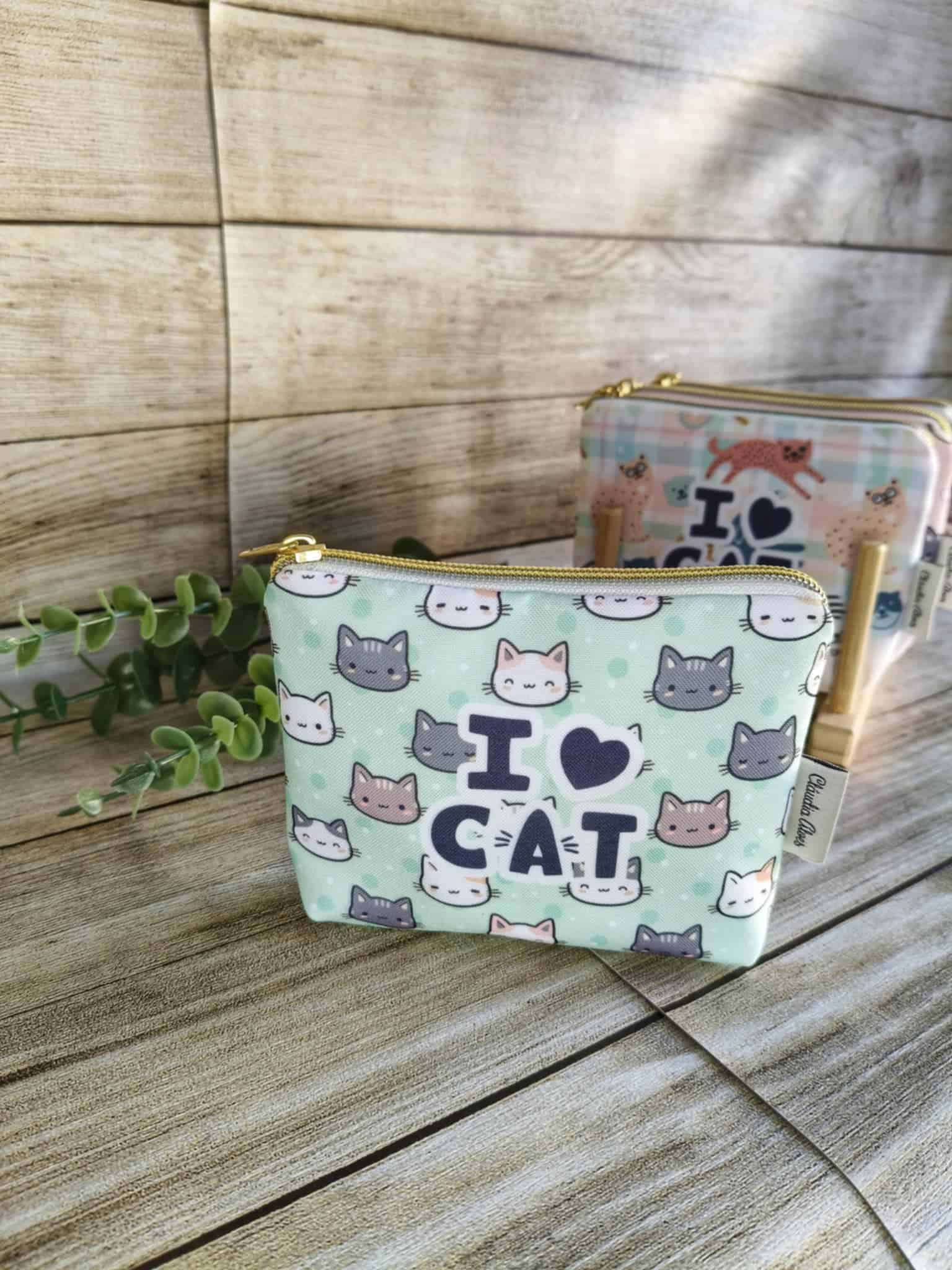 Necessaire Tradicional (P) "I LOVE CAT" - Image 1